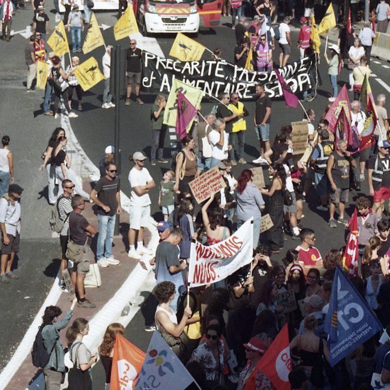 Abonnez-vous ! Abonatz-vse ! Subscriu-te !