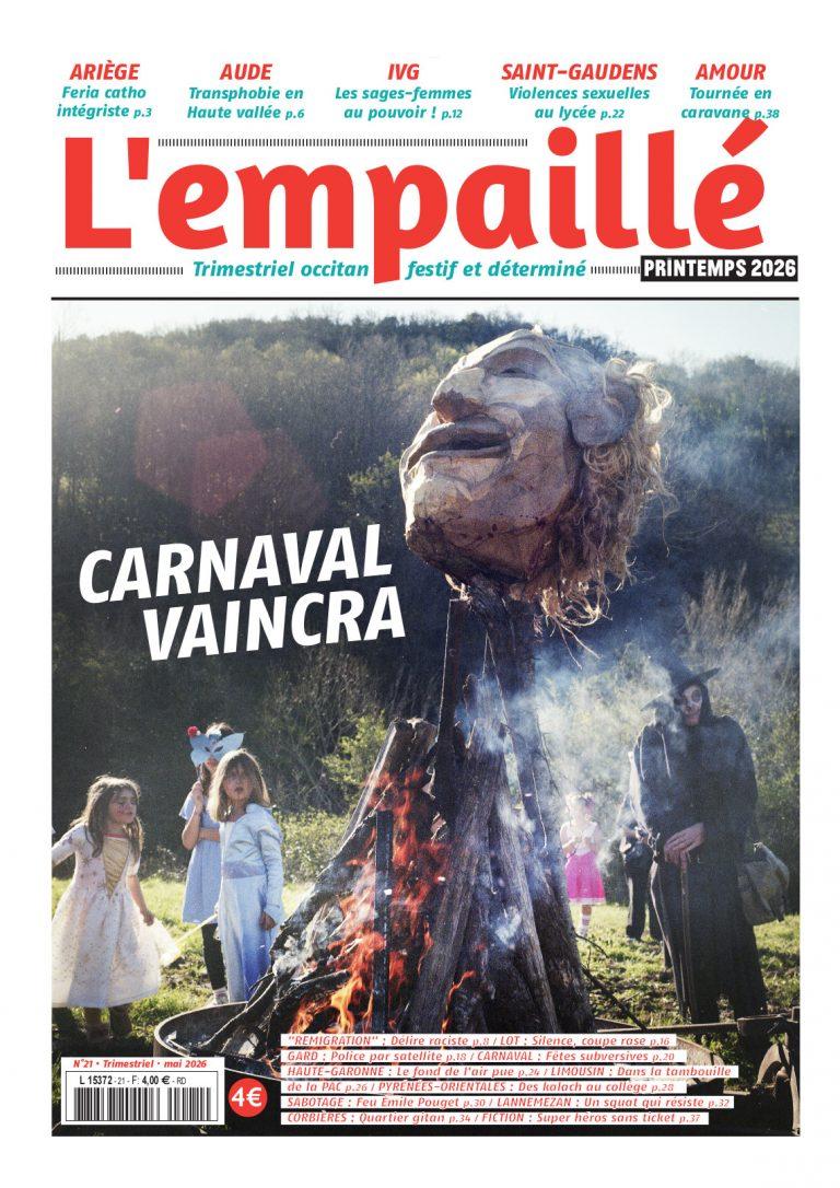 Une du numéro de printemps&nbsp;: gros titre&nbsp;: "Carnaval vaincra" sur une photo de tête de monsieur carnaval au bout d'une pique près d'un feu, avec des enfants déguisés autour, avec au fond une colline