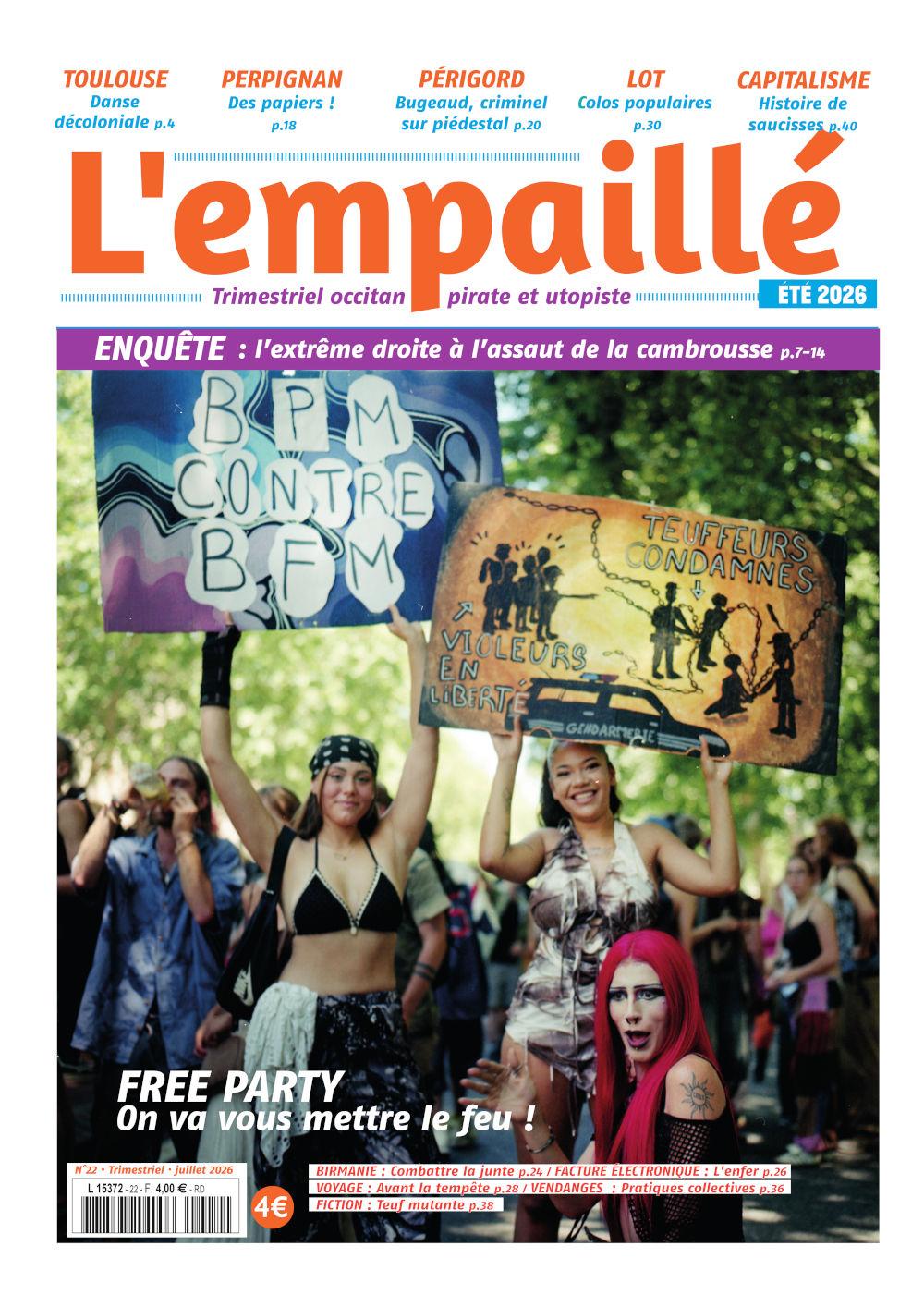 Une du numéro 22 : photo de manif pour la défense des free party à Toulouse en juin 2026, avec 2 filles au premier plan avec des pancartes